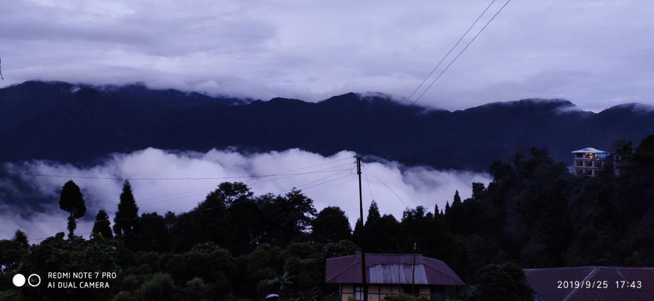 Tibet Homestay Rishop Ngoại thất bức ảnh